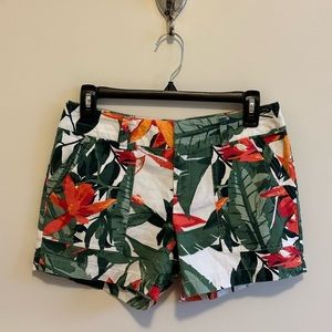 ⚠️FINAL PRICE⚠️ Banana Republic Floral Shorts